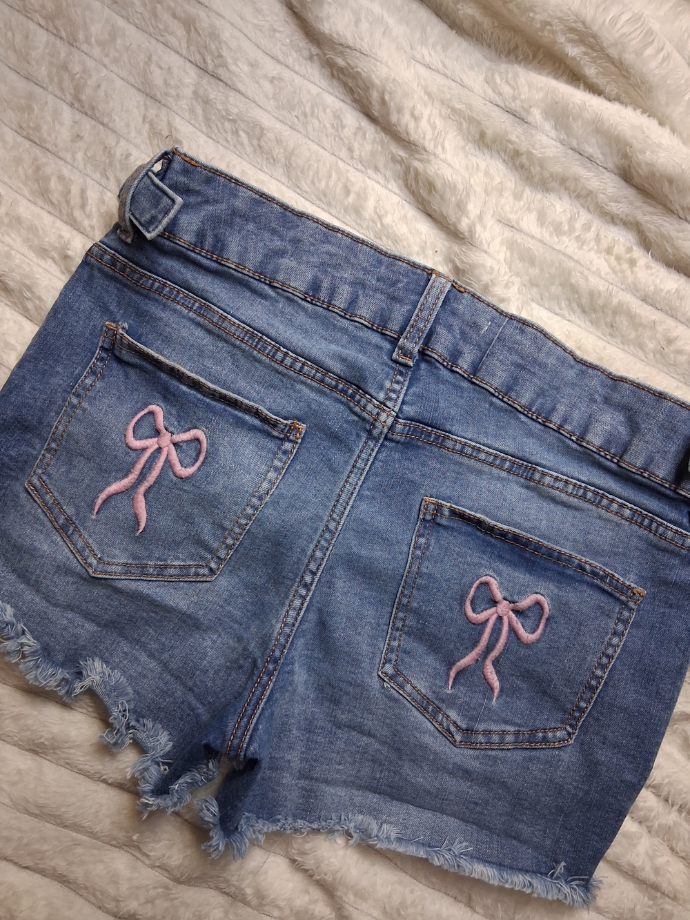 Y2K Love Trends Denim Shorts with Bow Embroidery - Coquette Aesthetic - Picture 2 of 8